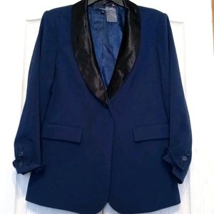 NWT Navy Blazer with Black Satin Collar 12